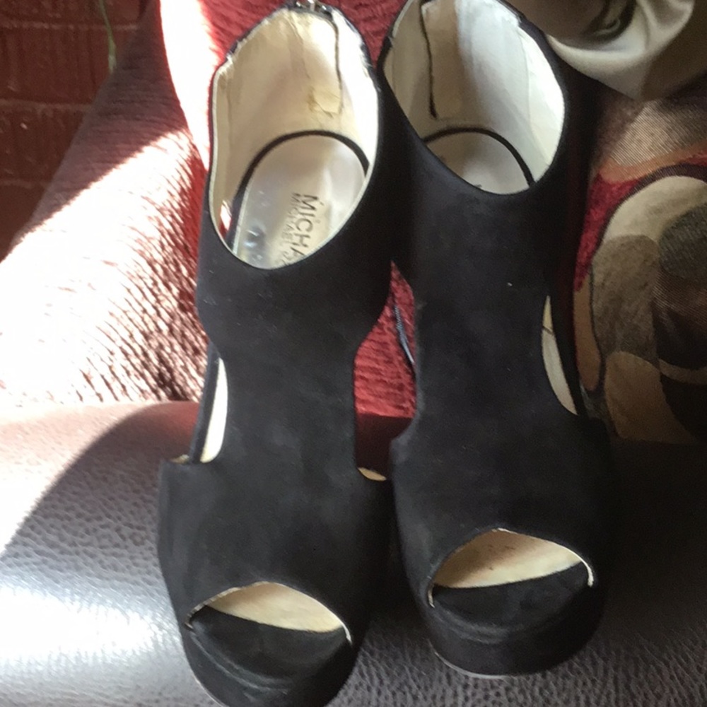 🌹 Michael Kors Shoes heel